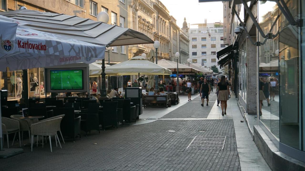 Karlo Main Square Apartments Zagreb Buitenkant foto